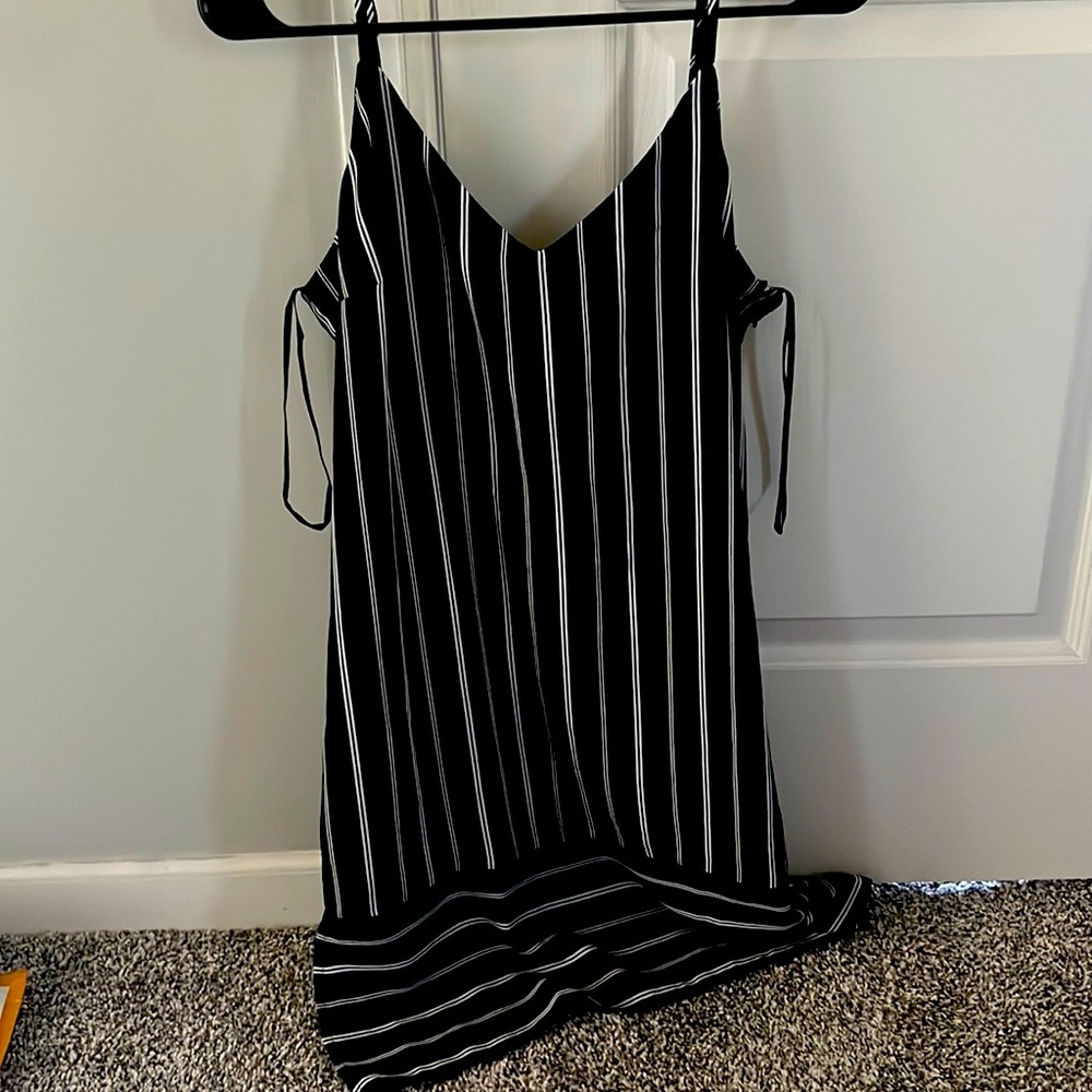 V neck black and white dress with spaghetti straps. NWT